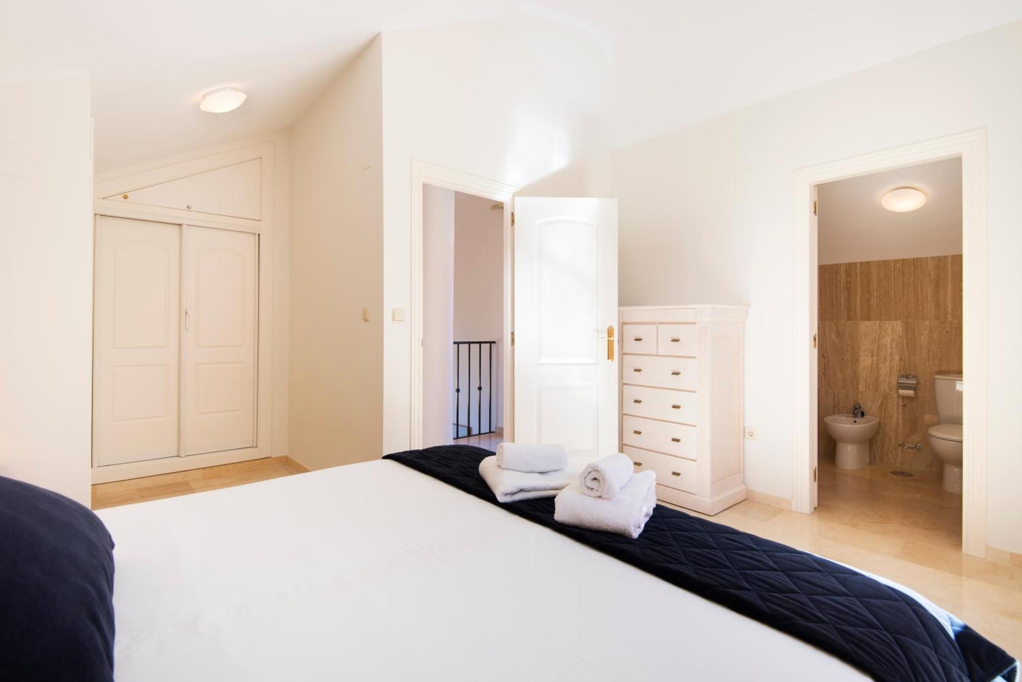 Rentandhomes Penthouse Elviria Golf Marbella Eksteriør bilde